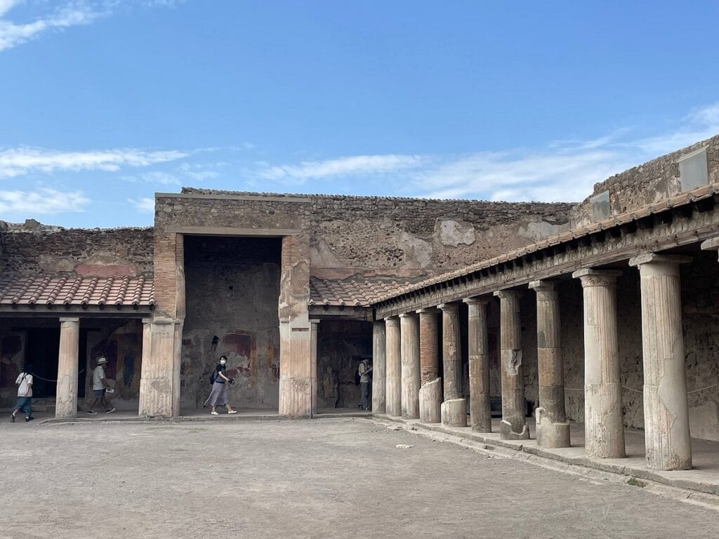pompeii tour